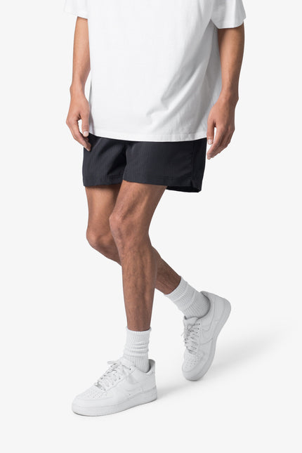 Short d'été noir